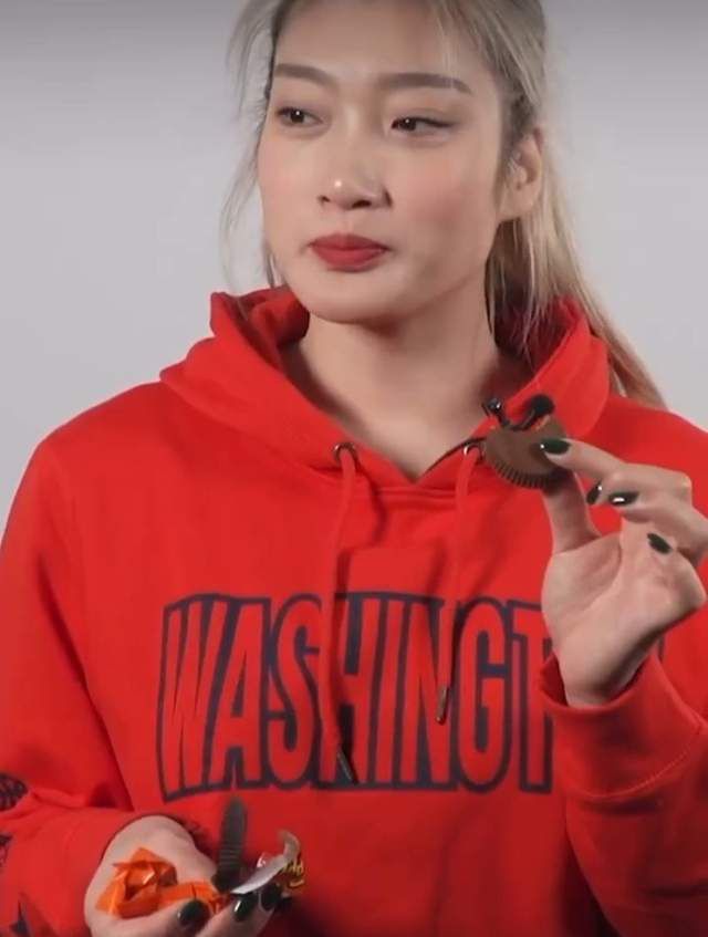 大方认爱卡哥：是的，我们订婚了 锦绣开年！