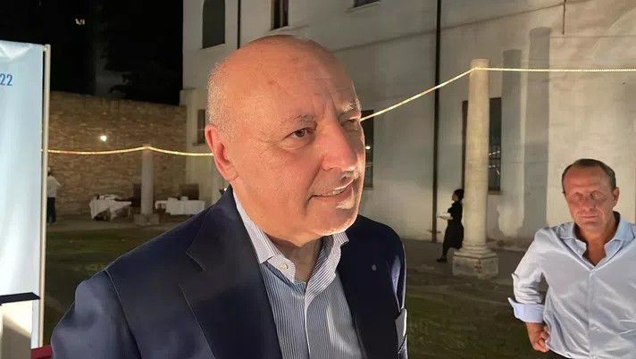 编、导、演三位一体好的团队让我有底气去全神贯注于角色编剧吉利亚·卡伦达和法里奥·安德烈奥蒂过去曾与宝拉合作过多部电影，此次的合作也是三人早早约定好，一定要一起去完成宝拉银幕首秀的剧本。