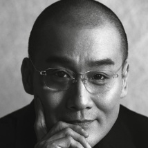 她的未婚夫乔·米开朗基罗，以及《摩登家庭》演员朱丽·鲍温、艾德·奥尼尔和艾瑞克 打造影院新模式 “超现场”卫星传输启动仪式举行 2026-01-30 1月29日，“展首都传媒·聚卫星之能·立华夏之范‘超现场’卫星传输启动仪式”在北京举行。